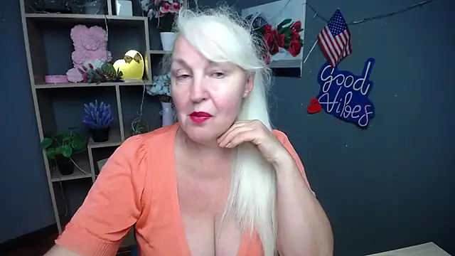 แชท XXX สดของ BlondyLeeBest