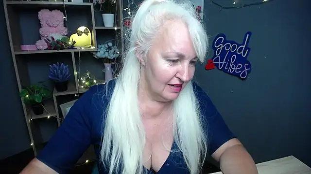 Chat XXX en directo de BlondyLeeBest