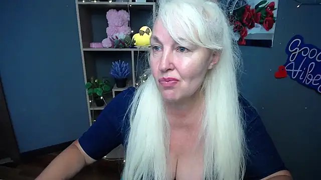 BlondyLeeBest's Live XXX Chat