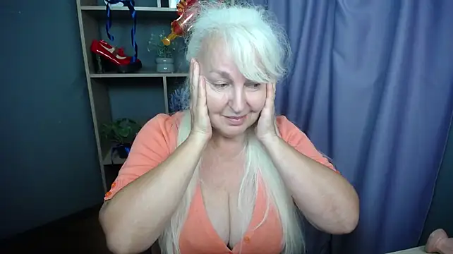 Chat +18 de BlondyLeeBest ao vivo
