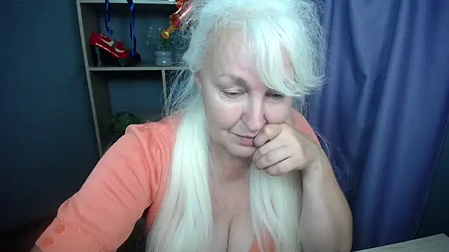 BlondyLeeBest XXX чат на живо
