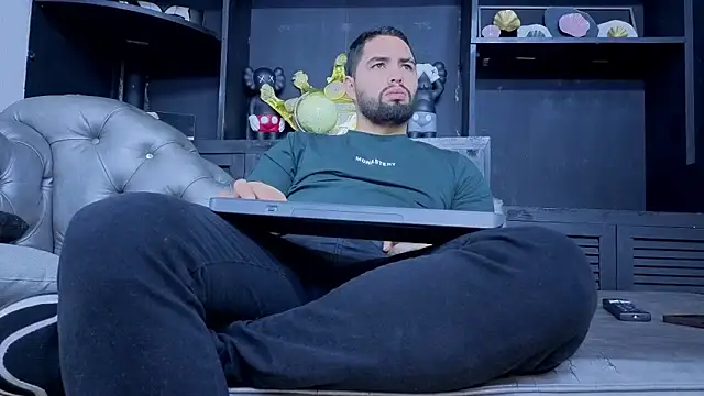 matteosantos – webcam-show