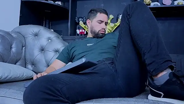 matteosantos – webcam-show