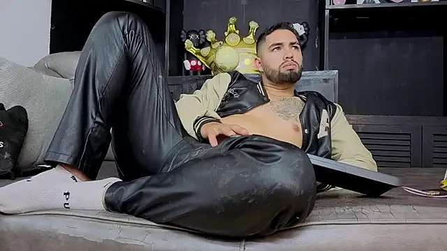 matteosantos – webcam-show