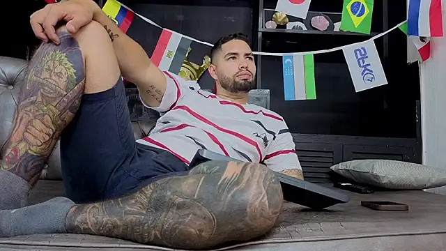 matteosantos – webcam-show