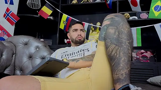 matteosantos Show in webcam