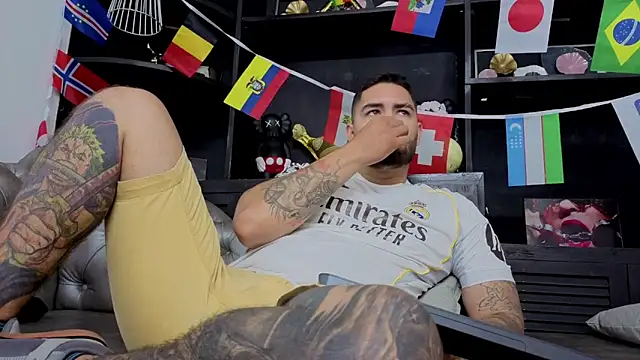 matteosantos – webcam-show