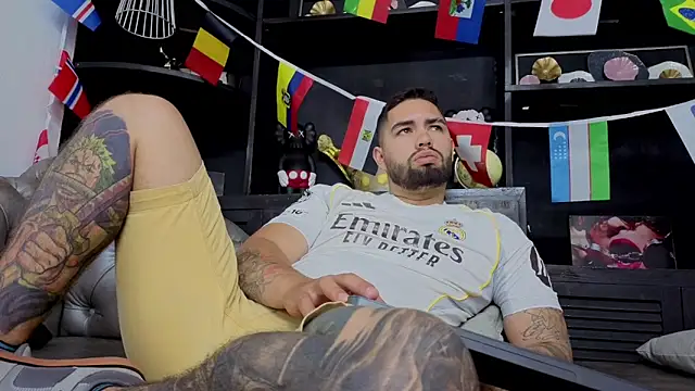 matteosantos' Webcam Show