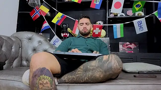 matteosantos' Webcam Show