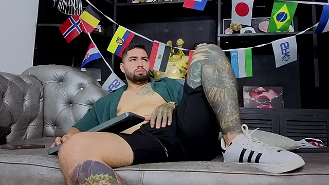 matteosantos Show in webcam