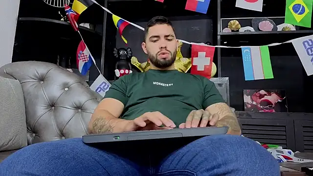 matteosantos Adlı Modelin Web Kamerası Şovu