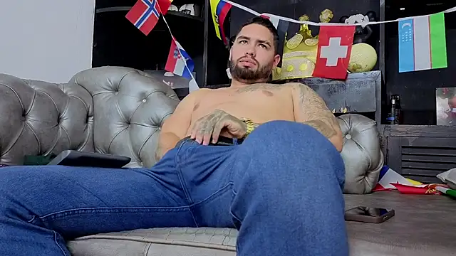 matteosantos – webcam-show