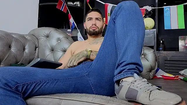 matteosantos – webcam-show