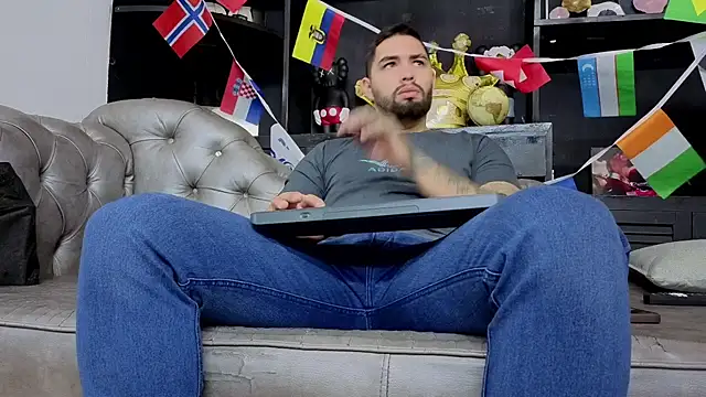 matteosantos Show in webcam