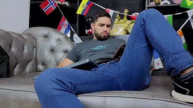 matteosantos' Webcam Show