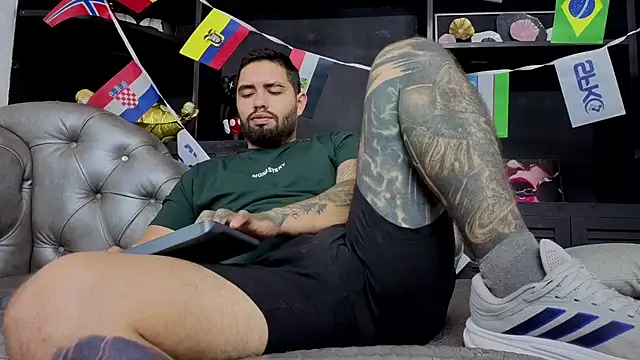 matteosantos' Webcam Show
