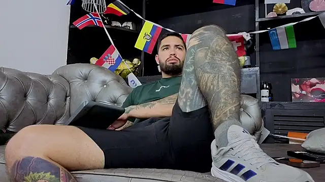 matteosantos' Webcam Show