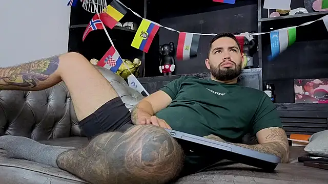 matteosantos' Webcam Show
