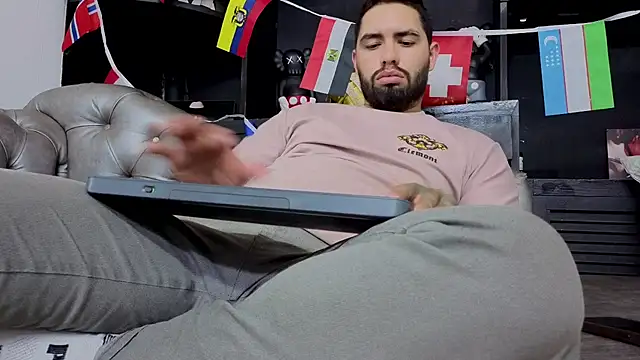 matteosantos webkamerás műsora