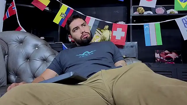 matteosantos' Webcam Show