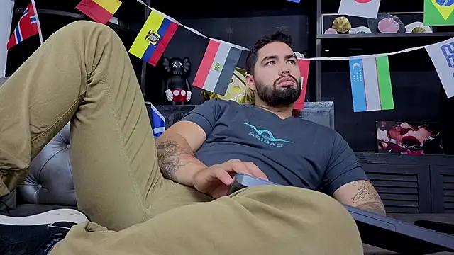 matteosantos Adlı Modelin Web Kamerası Şovu