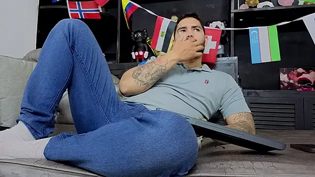 matteosantos webcam show