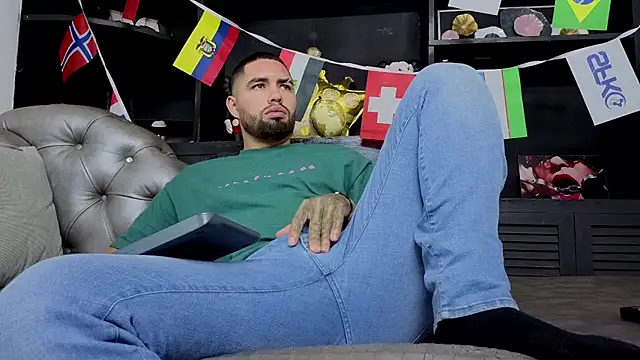 matteosantos Adlı Modelin Web Kamerası Şovu