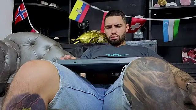 matteosantos Show in webcam