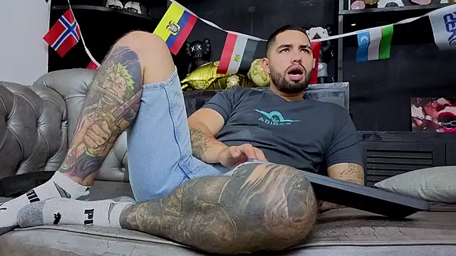 matteosantos' Webcam Show