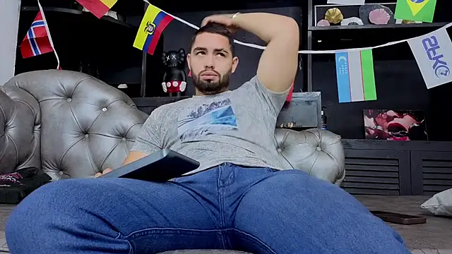 matteosantos Show in webcam