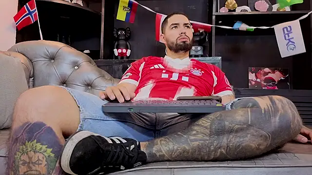 matteosantos Adlı Modelin Web Kamerası Şovu