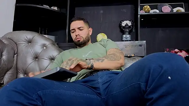 matteosantos' Webcam Show