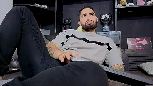 matteosantos' Webcam Show