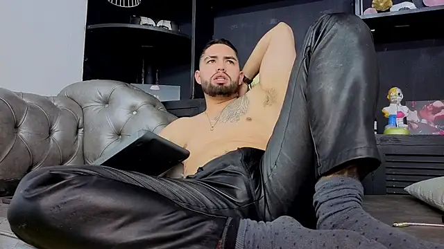 matteosantos webkamerás műsora