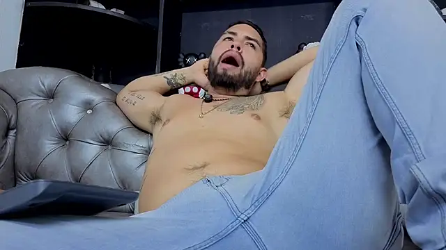matteosantos Show in webcam