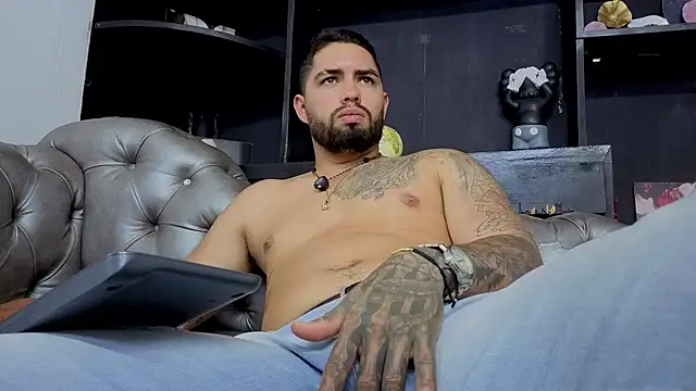 matteosantos' Webcam Show