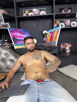 matteosantos' Webcam Show