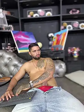 matteosantos – webcam-show