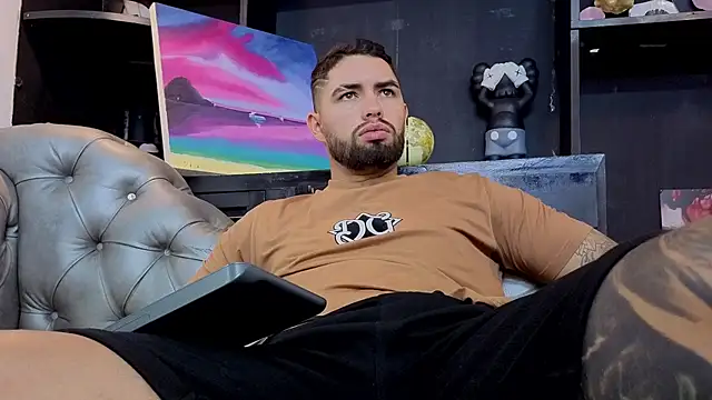 Pokazy przed kamerką – matteosantos