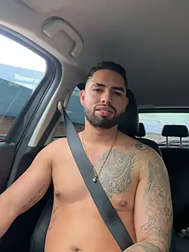 Show modela matteosantos na web-kameri