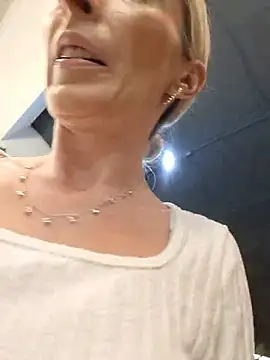 AlexaBarnes' Webcam Show