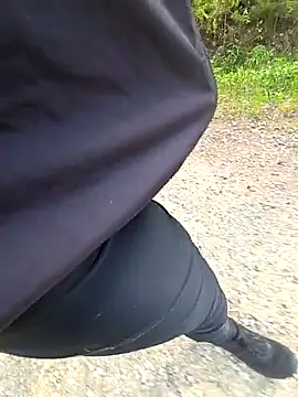 Piercedspandexcd Show in webcam
