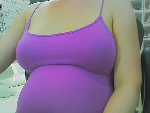 keepmepregnantT's Webcam Show