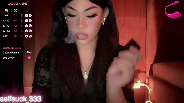 הופעת וובקאם של madam_agnes1