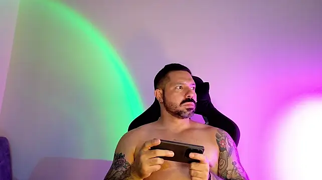 Show modela Pierre_Vidal na web-kameri
