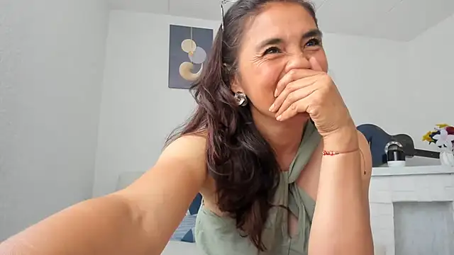 conie_28_ XXX чат на живо