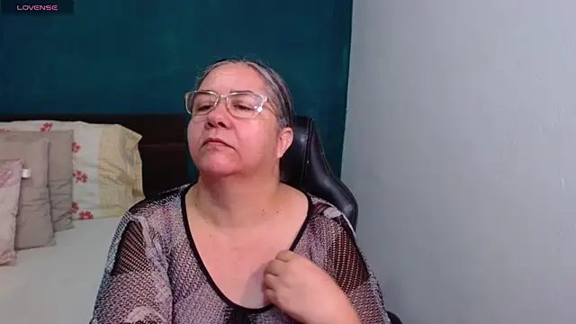 Онлайн чат XXX scaelettdubois