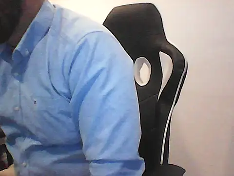 Kalel17073 Show in webcam