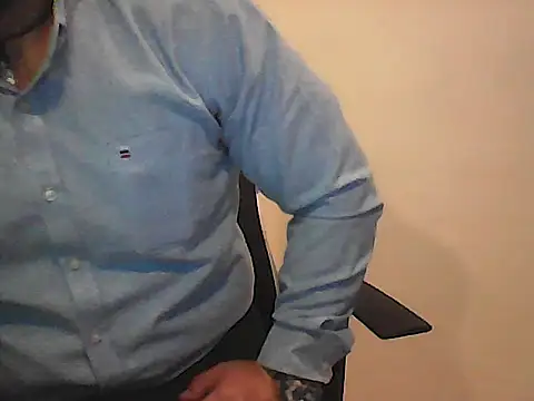 Yorel1109- Show in webcam