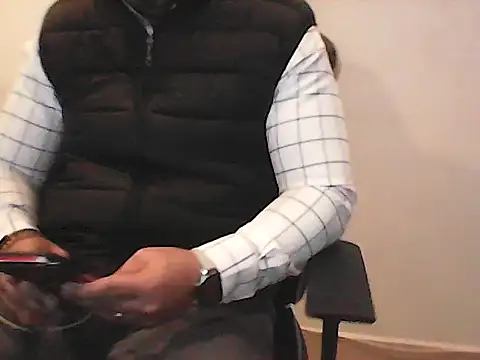 Yorel1109- Show in webcam